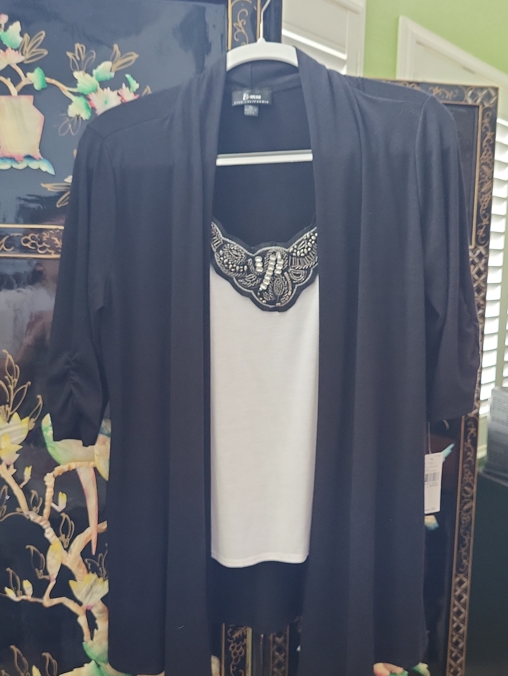 Byer California Black Open-Front Cardigan with Ivory Shell Accent